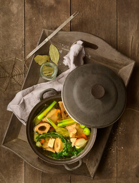 Broth made from vegetables and marrowbones