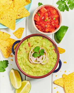Mexican Guacamole, salsa and corn chips