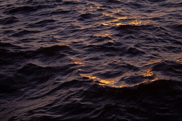 glare on the surface of the water