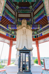 宮廷風景Court scenery
本格的な中国宮廷建築様式の公園。
A park with authentic...