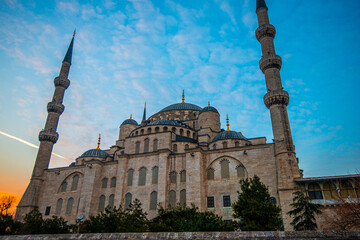 Fototapeta na wymiar Sunset Silhouette of the Blue Mosque, Istanbul, Turkey