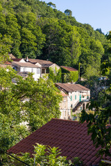 Maisons du village de Combes dans le Parc naturel régional du Haut-Languedoc