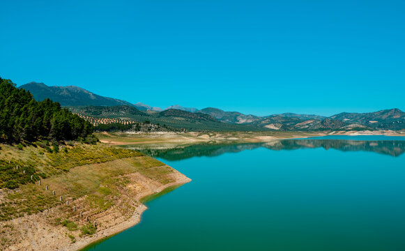 the Iznajar reservoir, in Andalusia, Spain © nito