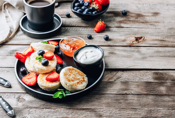 Fototapeta na wymiar Low carb cheese pancakes. Healthy protein breakfast.