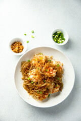 Stir fry noodles with shrimps