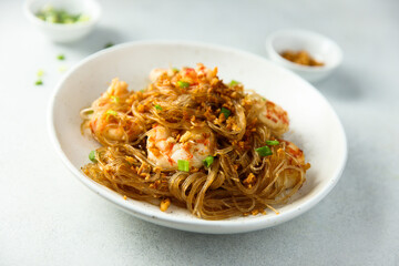 Stir fry noodles with shrimps