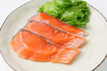 サーモン切り身　生魚