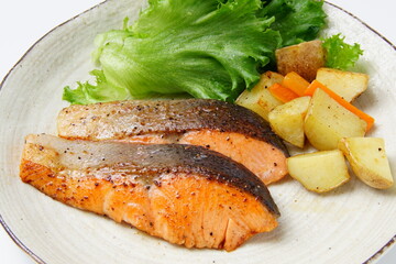 サーモン焼き魚