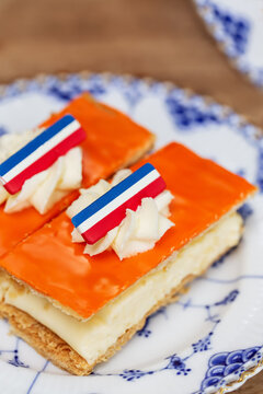 tompouce, orange, cake, koningsdag, flag, mille feuille, netherlands, dutch, pastry, holland, king, background, baked, bakery, celebration, cream, delicious, dessert, event, food, gourmet, icing, king