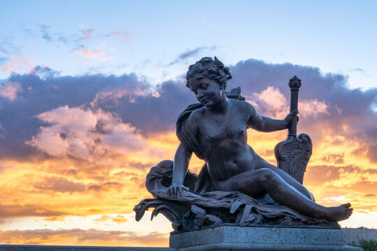 Statue "N&eacute;r&eacute;ide" by Andr&eacute; Paul Arthur Massoulle on Pont Alexandre III, Paris, France