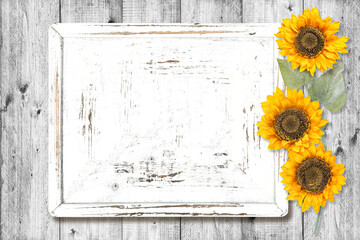 White wood sign board sunflowers decoration Rustic wooden texture background © LiliGraphie