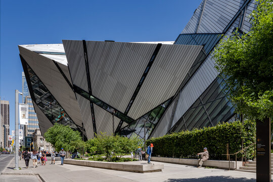 Toronto,  On,Canada - June 18, 2022: Royal Ontario Museum on Bloor Street in Toronto, Canada. The Royal Ontario Museum is a museum of art, world culture and natural history.