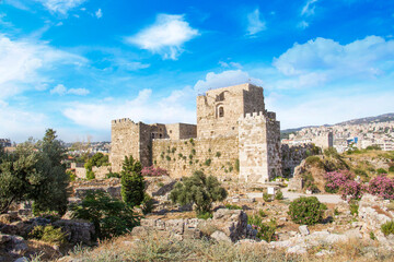 Fototapeta na wymiar Beautiful view of the Crusader Fort in Byblos (also known as Jubayl or Jebeil), Lebanon