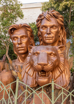Siegfried and Roy statue at the The Mirage Casino, Las Vegas Strip, Nevada
