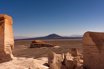 Campo de Piedra Pomez  y volc&aacute;n Carachi - Catamarca - Argentina