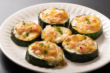 ズッキーニのチーズ焼き