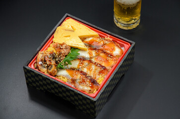 夏の鰻ちらし丼