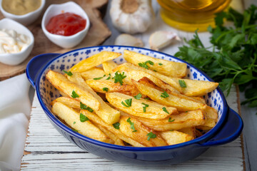 Turkish style handmade french fries, Turkish name; Ev yapımı patates kizartmasi
