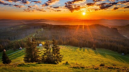 Fototapeta Wschód słońca nad Tatrami i Pieninami widziany z drogi na Gęsią Szyję w czerwcu obraz