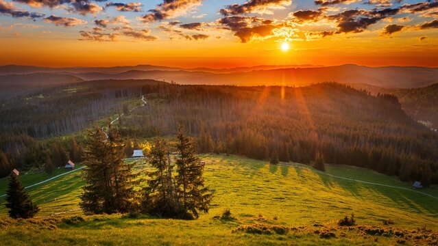 Fototapeta Wschód słońca nad Tatrami i Pieninami widziany z drogi na Gęsią Szyję w czerwcu