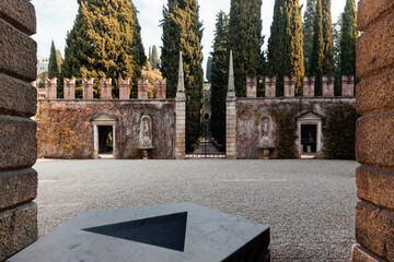Verona. ingresso del Giardino Giusti