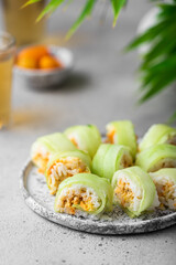 apéritifs  roulés maki concombre thon carotte