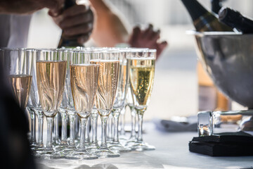 Serveur de champagne