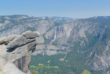valley with waterfall © Walter