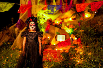 Niña disfrazada de catrina tradición cultura mexicana dia de muertos noviembre