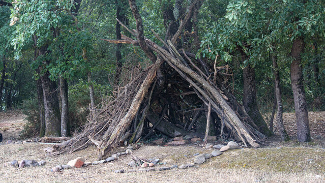 cabane de trappeur en bois, wooden trapper's cabin