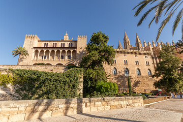 Obraz premium Palma de Mallorca, Spain. The Palau Reial de l'Almudaina (Royal Palace of La Almudaina), an alcazar and one of the official residences of the Spanish royal family