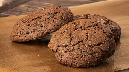 three Wheat Cookies, dark cracked