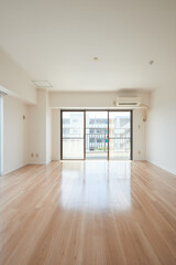 空の部屋　室内写真　窓付き