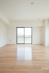 空の部屋　室内写真　窓付き