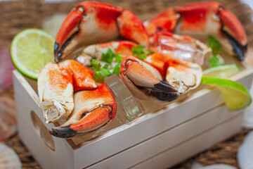 crab pincers crab claws