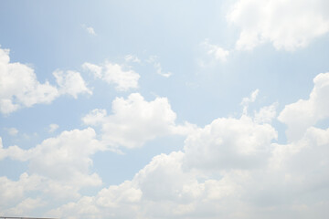 青い空と白い雲