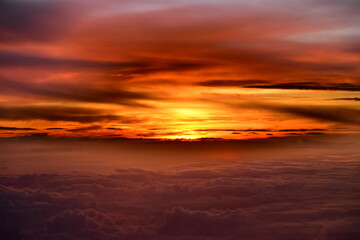 Fototapeta na wymiar sunset over the skies