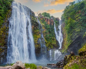 Zelfklevend Fotobehang Panorama Route South Africa, Lisbon Falls South Africa, Lisbon Falls is the highest waterfall in Mpumalanga, South Africa. The waterfall is 94 m high. The waterfall lies on the Panorama Route. © Fokke Baarssen