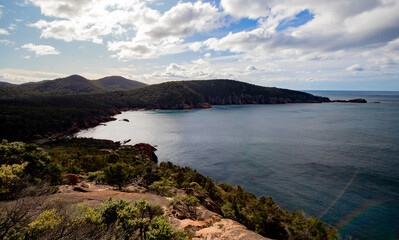 Fototapeta na wymiar beautiful and awesome landscape from freycinet national park / tasmania / australia