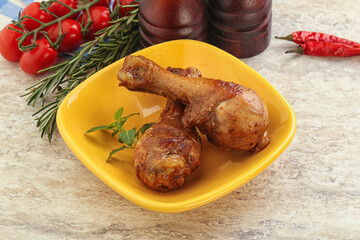 Roasted chicken legs with spicy sauce