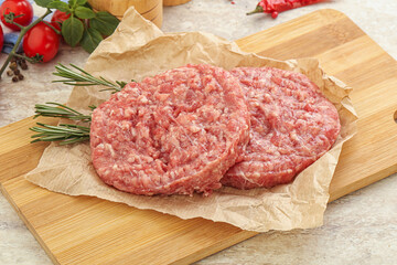 Raw pork cutlet for burger