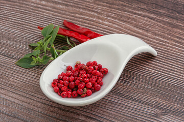 Red pepper seeds in the bowl