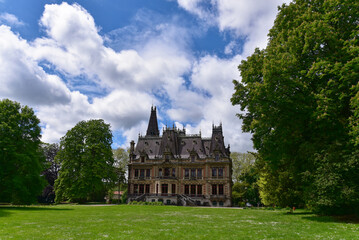 Obraz premium Frankreich - Bar-le-Duc - Parc Varin Bernier - Château de Marbeaumont