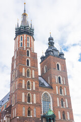 Fototapeta na wymiar St Mary Basilica in Krakow, Poland