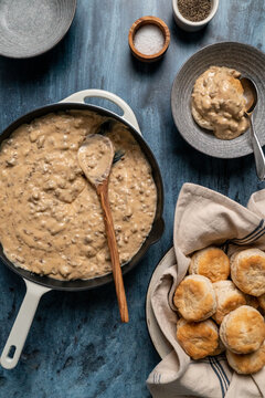 Biscuits and gray on an enameled cat iron skillet