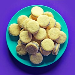 Alfajores de maicena y dulce de leche 