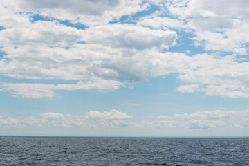 Obraz premium clouds over the lake