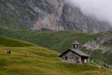 Obraz premium Val Gardena One of the most beautiful valleys in the Dolomites. The colors and the contrasts make the landscape 