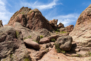 Fototapeta premium Boulder Red Rocks landscape south of Centennial Trailhead, Boulder, Colorado, USA