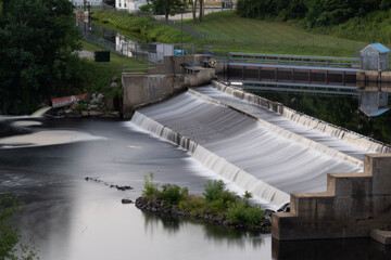 Fototapeta premium dam in the city